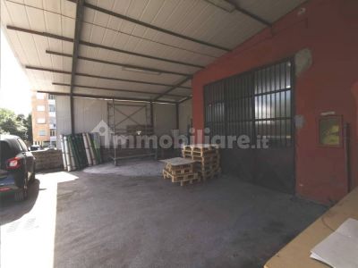 Capannone Tor Sapienza 10